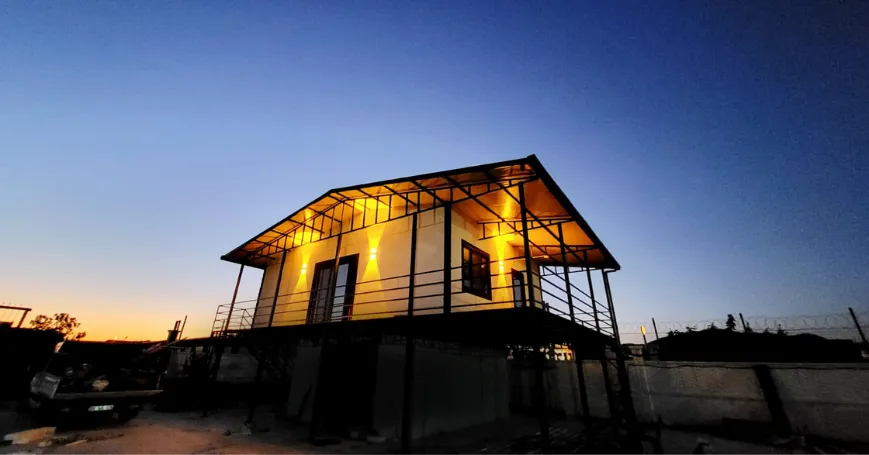 63 m2 Balkonlu Verandalı Çelik Ev