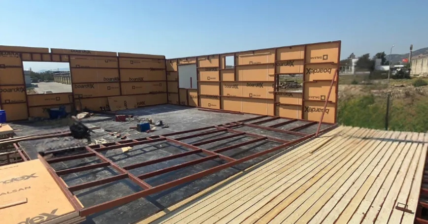 63 m2 Balkonlu Verandalı Çelik Ev